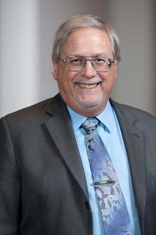 headshot of kandaris