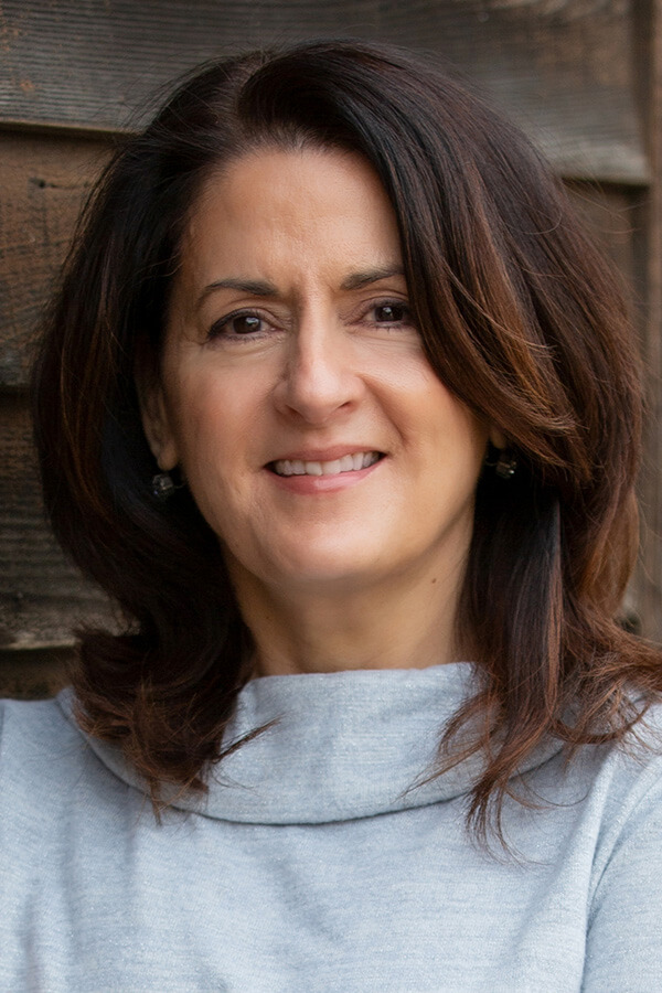 headshot of mary ellen